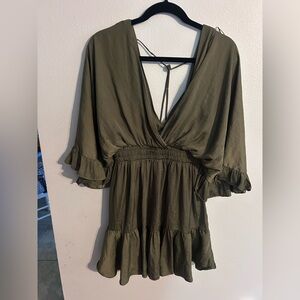 Glam brand flowy dress